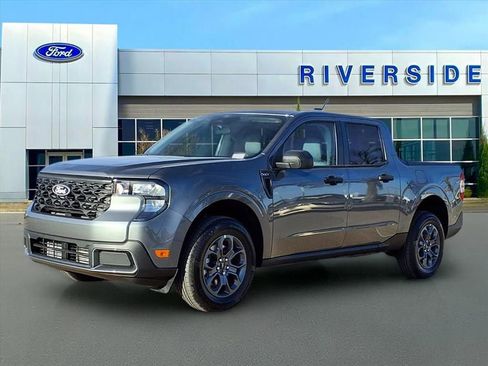 New 2026 Ford Maverick XLT image 3