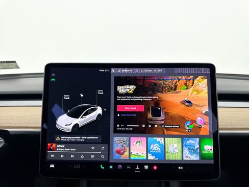 Used 2021 Tesla Model 3 Long Range image 24