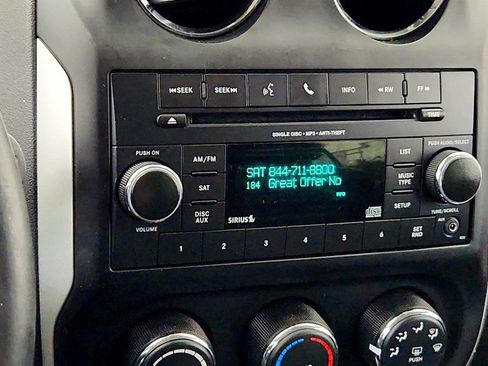 Used 2017 Jeep Compass High Altitude AWD/4WD image 19