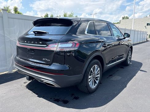 Used 2019 Lincoln Nautilus Select AWD/4WD image 3