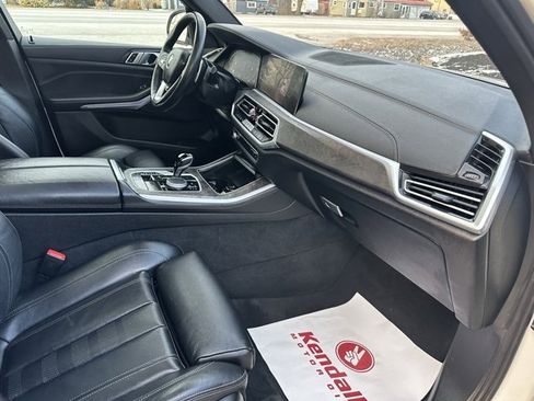 Used 2022 BMW X5 xDrive40i w/ Premium Package image 14