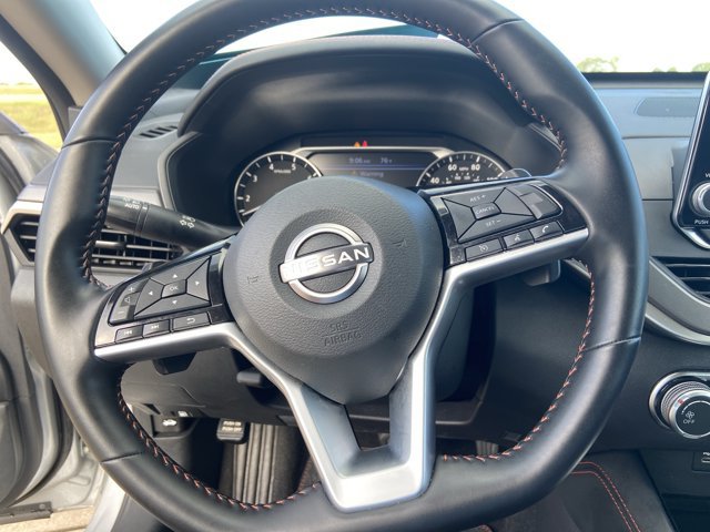 Used 2025 Nissan Altima 2.5 SR FWD image 36