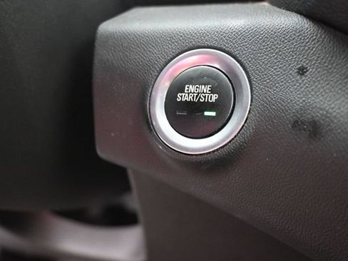 Used 2024 GMC Terrain SLE AWD/4WD image 28