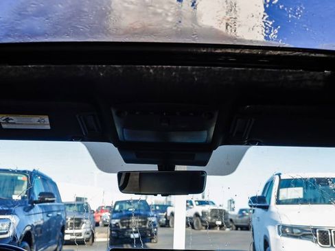 Used 2023 Nissan Armada Platinum w/ Captain's Chairs Package image 17