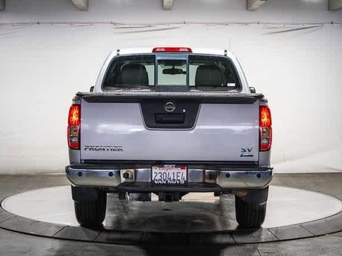 Used 2017 Nissan Frontier SV w/ SV Value Truck Package image 3