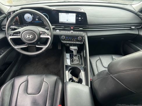 Used 2024 Hyundai Elantra Limited FWD image 32