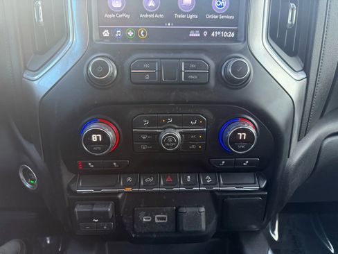 Used 2019 Chevrolet Silverado 1500 RST image 15