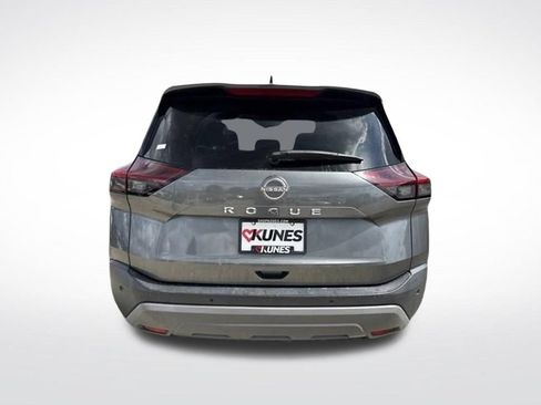 Used 2023 Nissan Rogue S FWD image 14