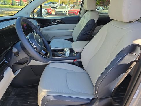 New 2026 Kia Carnival SX Prestige image 17