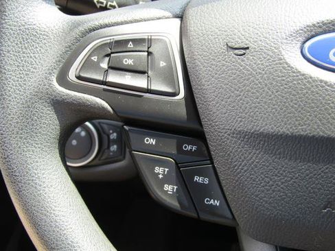 Certified 2019 Ford Escape SE AWD/4WD image 17