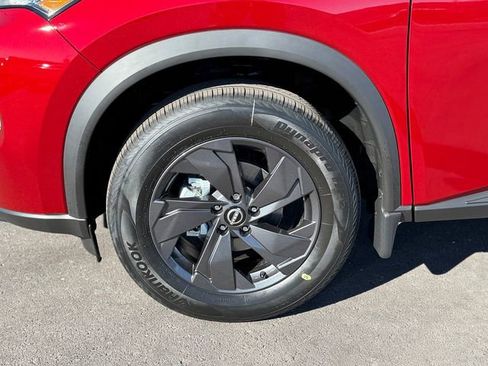 New 2026 Nissan Rogue SV w/ Cold Weather Package AWD/4WD image 27