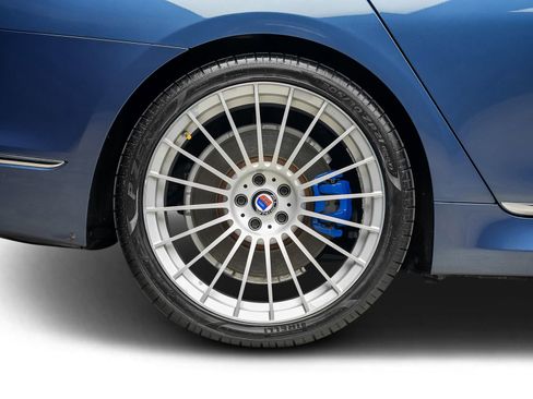 Used 2018 BMW ALPINA B7 xDrive AWD/4WD image 34