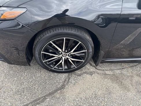 Used 2023 Toyota Camry SE AWD/4WD image 12