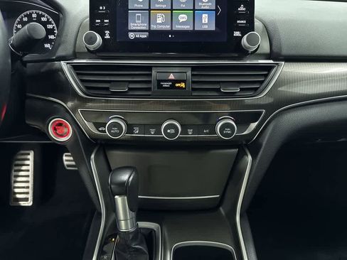 Used 2018 Honda Accord Sport image 21
