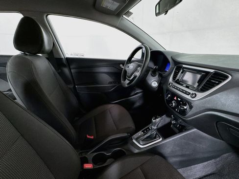 Used 2019 Hyundai Accent SE FWD image 26