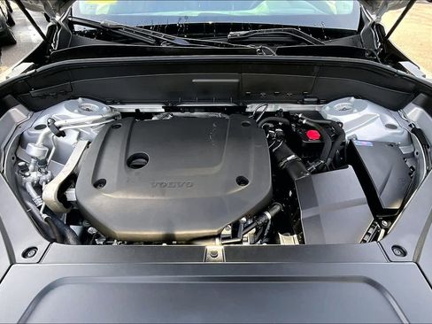 Certified 2024 Volvo XC90 B6 Plus w/ Protection Package Premier image 28
