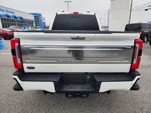 Used 2024 Ford F250 Platinum w/ FX4 Off-Road Package image 5