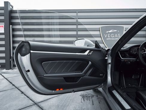 Used 2021 Porsche 911 Turbo S image 24