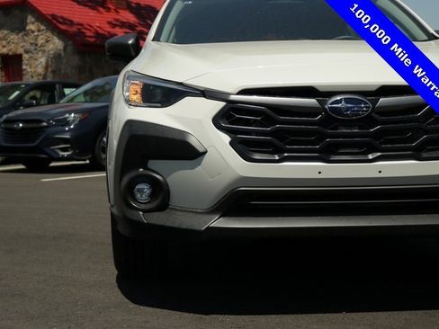 Used 2025 Subaru Crosstrek 2.0i Premium image 9