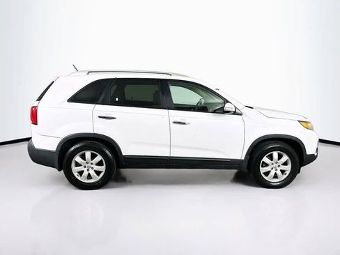 Used 2013 Kia Sorento LX w/ Convenience Pkg FWD image 25