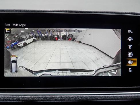 Used 2021 Mercedes-Benz GLS 450 4MATIC image 31