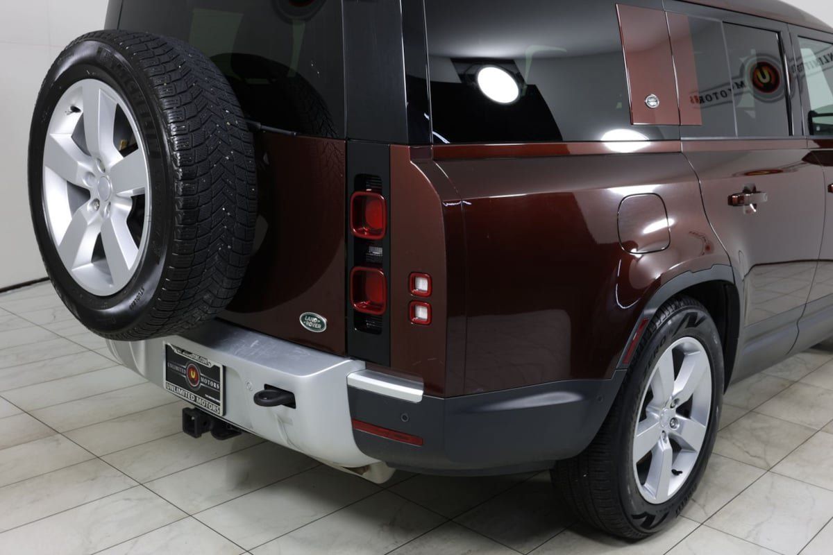 Used 2023 Land Rover Defender 130 First Edition AWD/4WD image 42