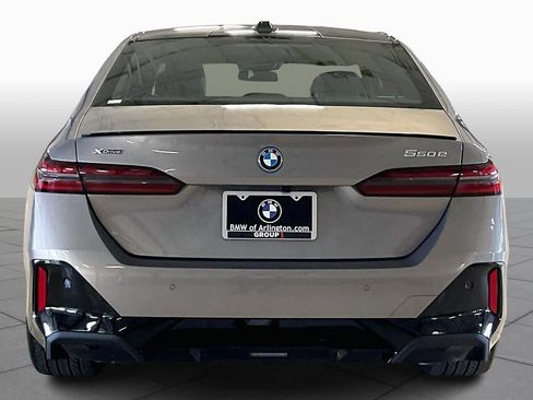 New 2026 BMW 550e xDrive w/ Executive Package image 4