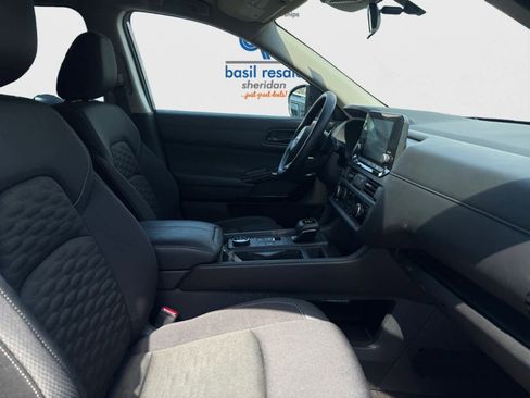 Used 2025 Nissan Pathfinder S w/ Cargo Package AWD/4WD image 17