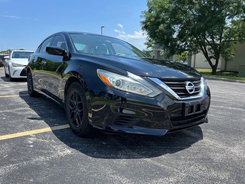 Used 2017 Nissan Altima 2.5 S w/ Power Driver Seat Package FWD image 7