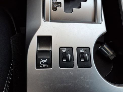 Used 2018 Toyota 4Runner SR5 Premium image 28