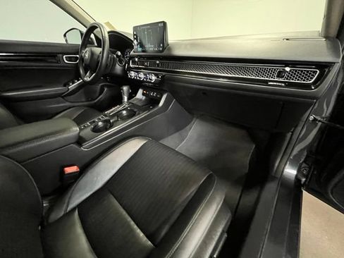 Used 2024 Honda Civic Touring image 10