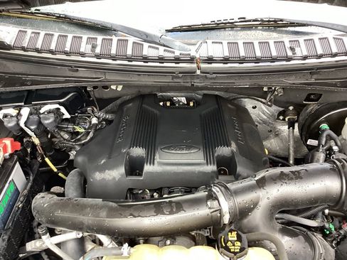 Used 2020 Ford Expedition Limited image 30