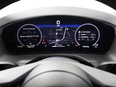 Certified 2024 Porsche Panamera 4 AWD/4WD image 22