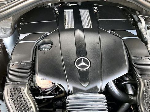 Used 2018 Mercedes-Benz GLS 450 GLS450 4MATIC image 32