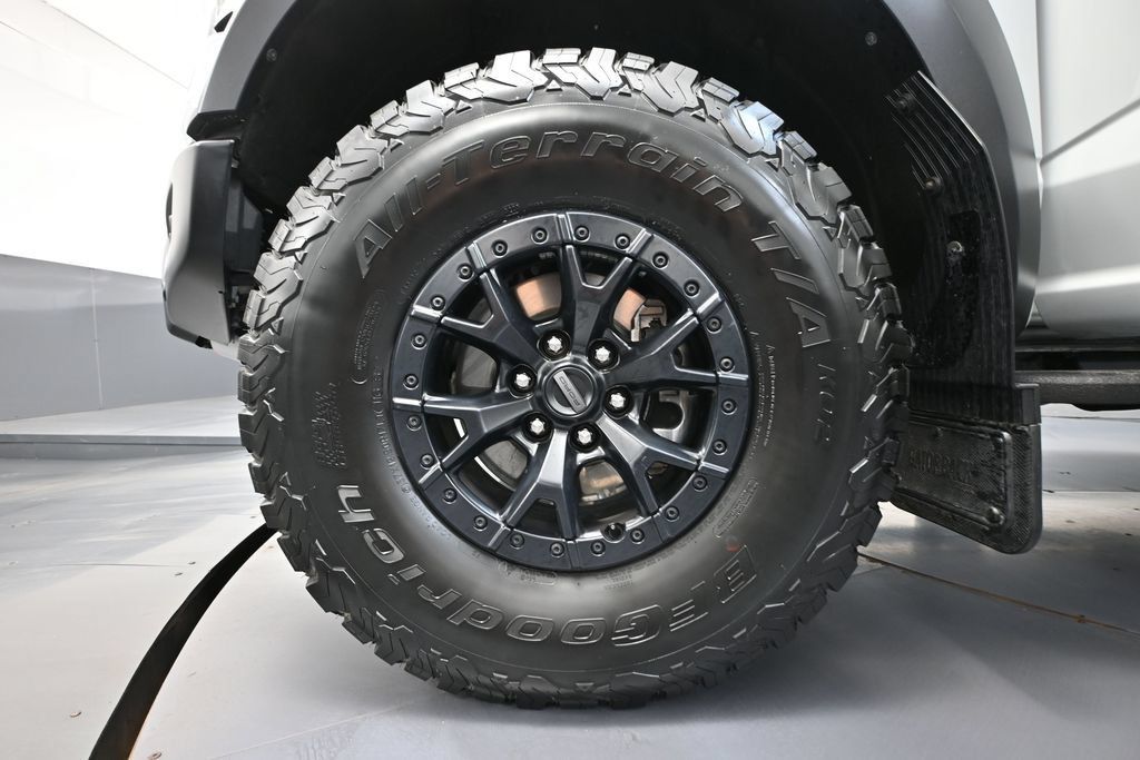 Used 2023 Ford F150 Raptor w/ Equipment Group 802A Raptor R AWD/4WD image 13