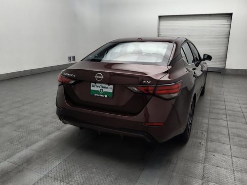 Used 2024 Nissan Sentra SV FWD image 9