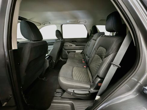 Used 2023 Nissan Pathfinder SV w/ Black Appearance Package AWD/4WD image 28