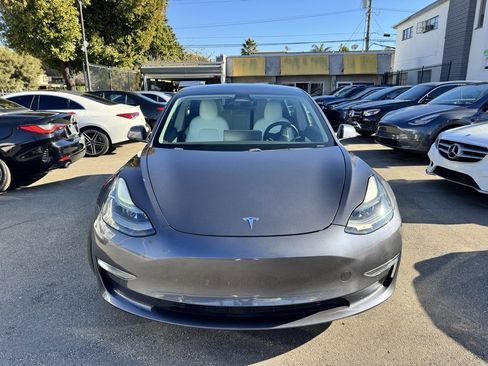 Used 2021 Tesla Model 3 Long Range image 2