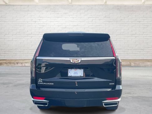 Used 2022 Cadillac Escalade Premium Luxury Platinum AWD/4WD image 4