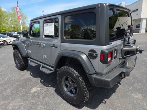 Certified 2018 Jeep Wrangler Unlimited Sport S AWD/4WD image 6