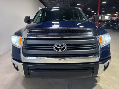 Used 2014 Toyota Tundra SR5 w/ TRD Off Road Package AWD/4WD image 9