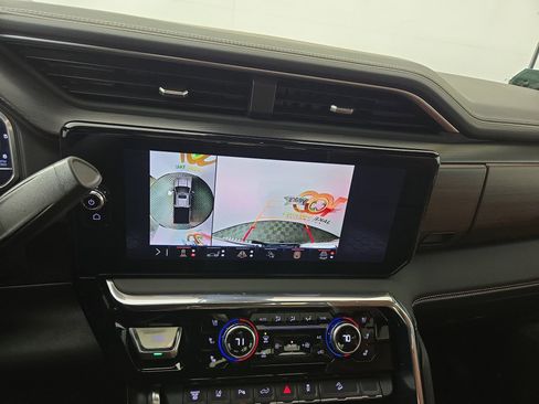 Used 2024 GMC Sierra 3500 Denali Ultimate image 22