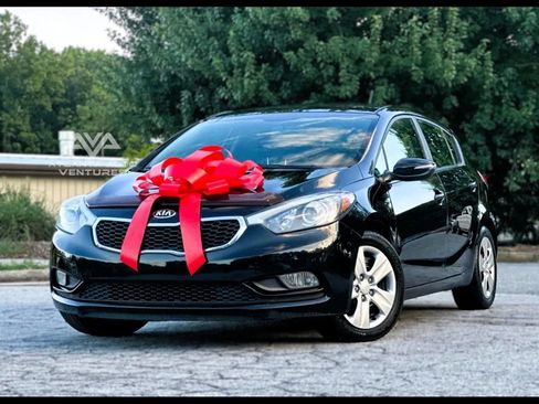 Used 2016 Kia Forte LX image 2