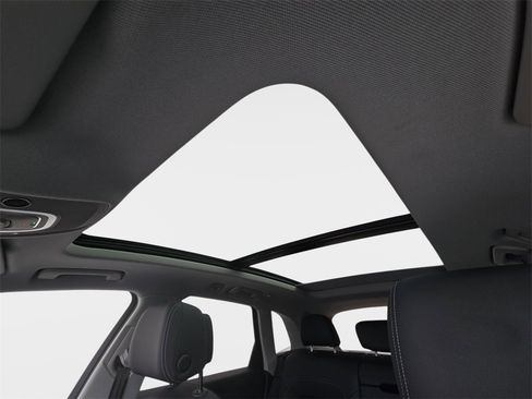 Used 2023 Audi Q5 2.0T Premium w/ Convenience Package image 28