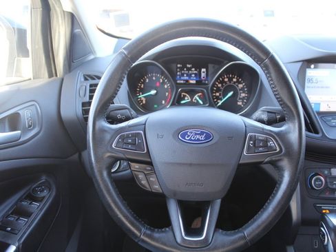 Used 2019 Ford Escape SEL image 17