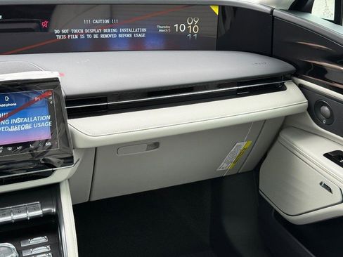 New 2026 Lincoln Nautilus Reserve w/ Jet Appearance Package image 11