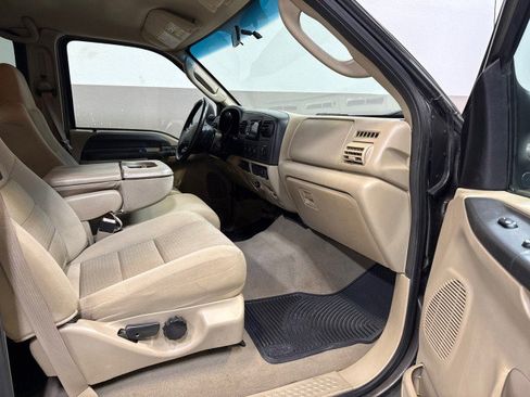Used 2005 Ford F350 XLT image 49