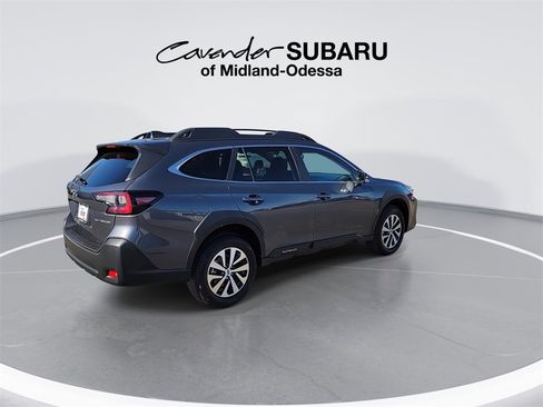 Used 2025 Subaru Outback Premium w/ Popular Package #1A image 8