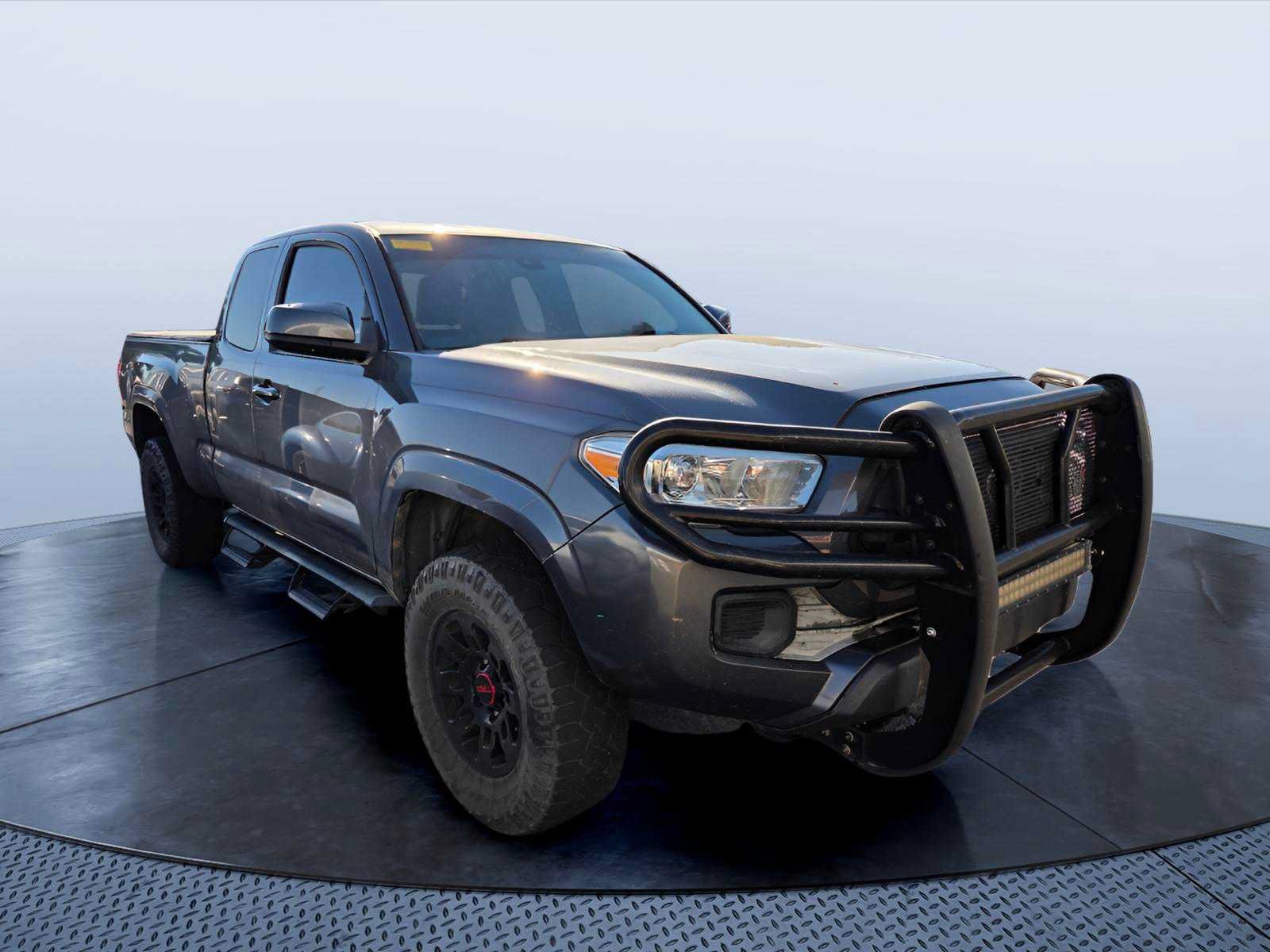 Used 2022 Toyota Tacoma SR RWD image 1