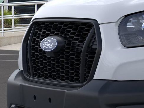 New 2026 Ford Transit 250 148 Medium Roof RWD image 17